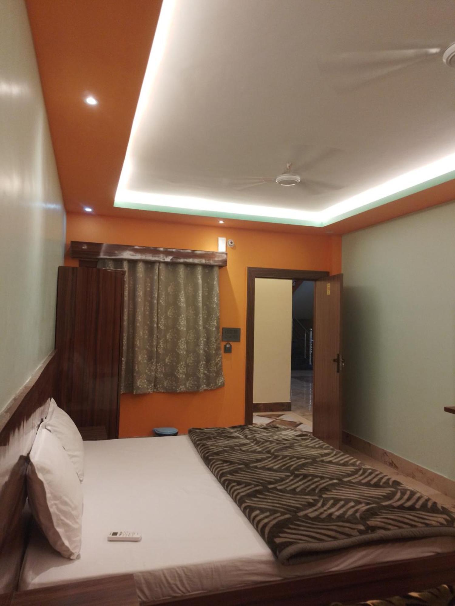 Siyaram Kunj Hotel Ayodhya Exterior foto